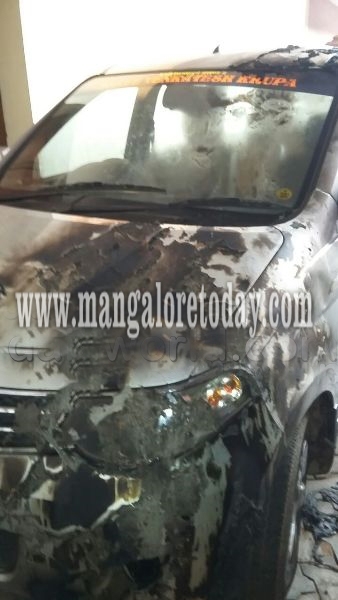 Miscreants torch grocery shop at kundapura 1